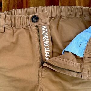 Men’s CHUBBIES khaki shorts